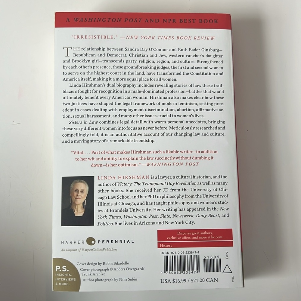 Paperback SISTERS IN LAW by Linda Hirshman about Ruth Bader and Sandra Day O - Picture 2 of 3